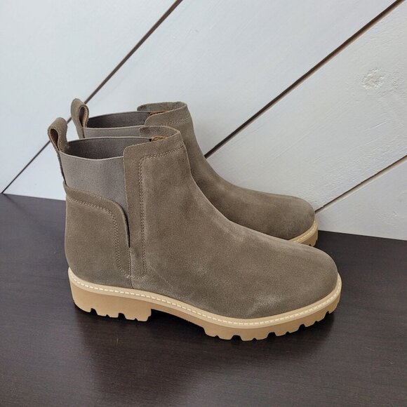 NEW Journee Signature  Womens Size 8 Bristol Taupe Suede Ankle Boots 5CT - Picture 1 of 9